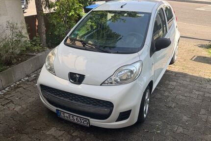 Peugeot 107 196.000 km 1.800 € Stuttgart 70190