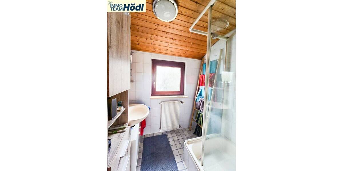 Einfamilienhaus Reutlingen Rommelsbach - 9 Zimmer, 154 m&sup2;, 349.000&euro; | Angebot:26029302