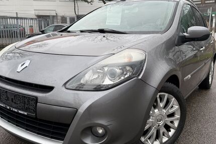 Renault Clio 150.000 km 2.990 &euro; MÖGLINGEN 71696