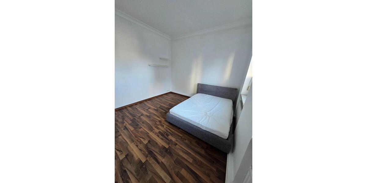 Hochparterre Stuttgart Bopser - 3 Zimmer, 65 m&sup2;, 299.000&euro; | Angebot:24383523