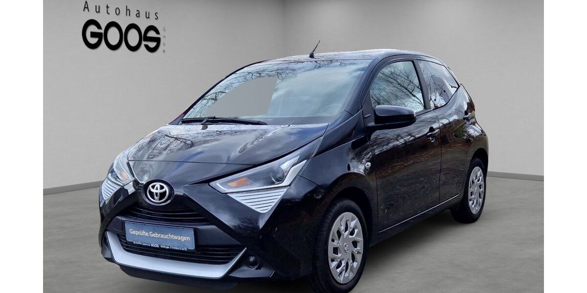 Toyota Aygo (X) 45.158 km 11.490 &euro; Nürtingen 72622