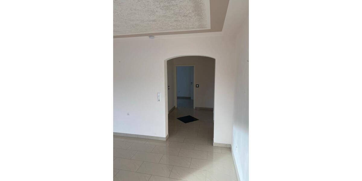 Einfamilienhaus Pforzheim - 3.5 Zimmer, 85 m&sup2;, 1.050&euro; | Angebot:25350374