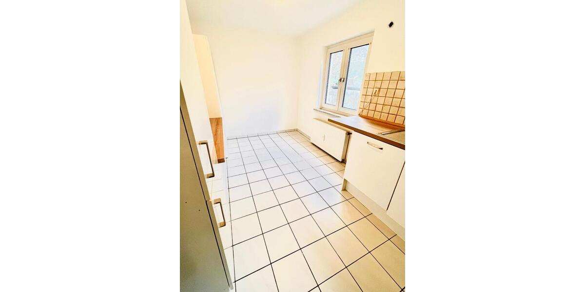 Erdgeschoßwohnung Pforzheim Eutingen - 3 Zimmer, 100 m&sup2;, 750&euro; | Angebot:24467955