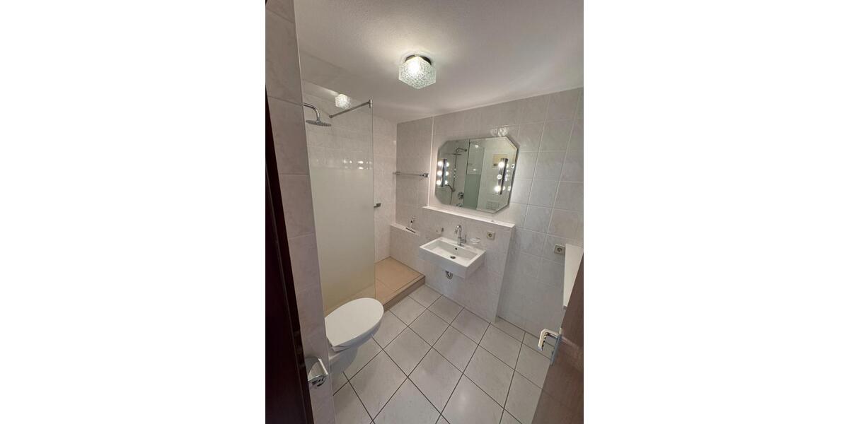 Etagenwohnung Esslingen am Neckar Oberesslingen - 2 Zimmer, 60 m&sup2;, 830&euro; | Angebot:26415247