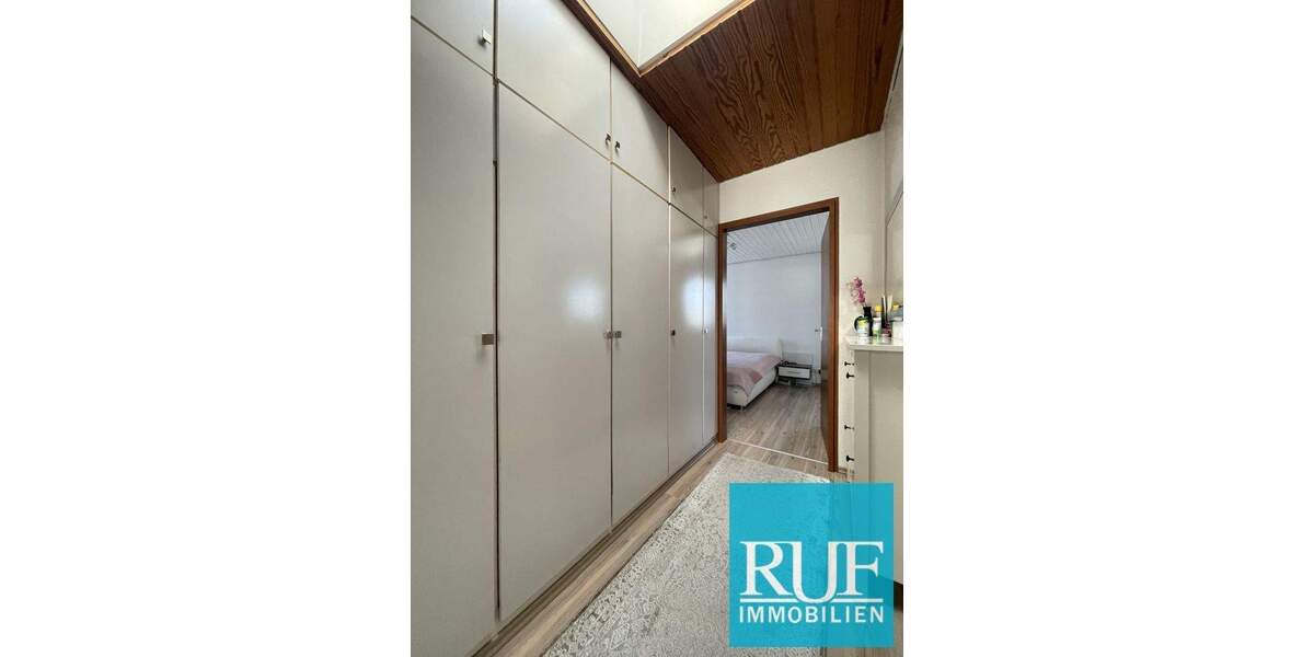 Reihenmittelhaus Pforzheim Innenstadt - 4 Zimmer, 110 m&sup2;, 380.000&euro; | Angebot:24915956