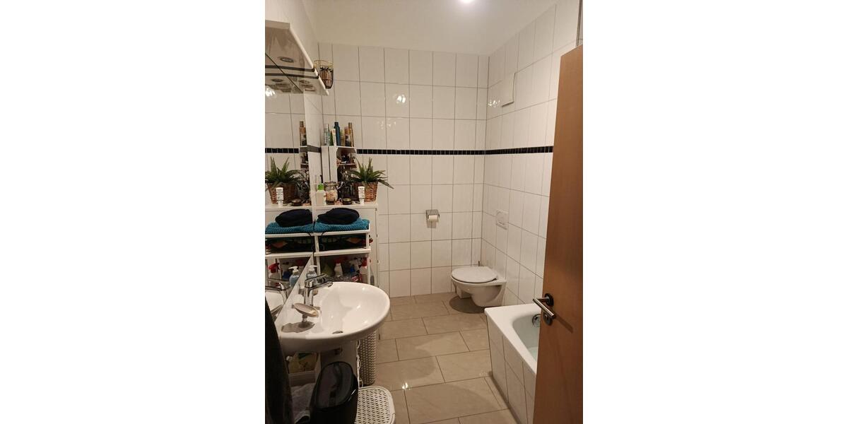 Etagenwohnung Schömberg - 5 Zimmer, 121 m&sup2;, 1.290&euro; | Angebot:26453745