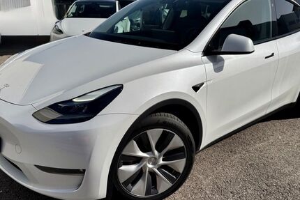 Tesla Model Y 31.863 km 37.999 &euro; Holzgerlingen 71088