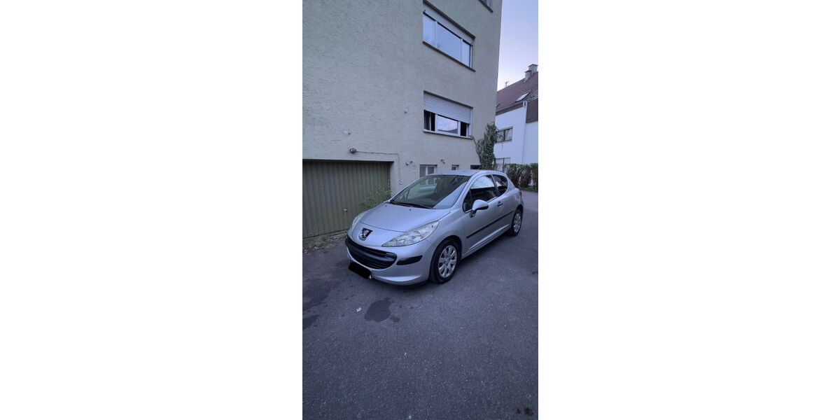 Peugeot 207 131.000 km 1.800 &euro; Esslingen 73732