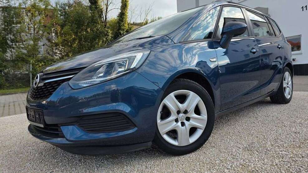 Opel Zafira 111.000 km 11.000 € Stuttgart 70563