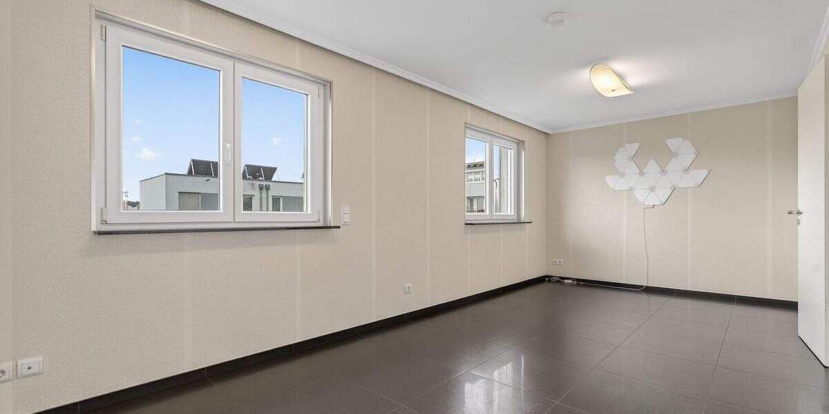 Reihenmittelhaus Stuttgart Zuffenhausen - 4 Zimmer, 132 m&sup2;, 714.000&euro; | Angebot:24738225
