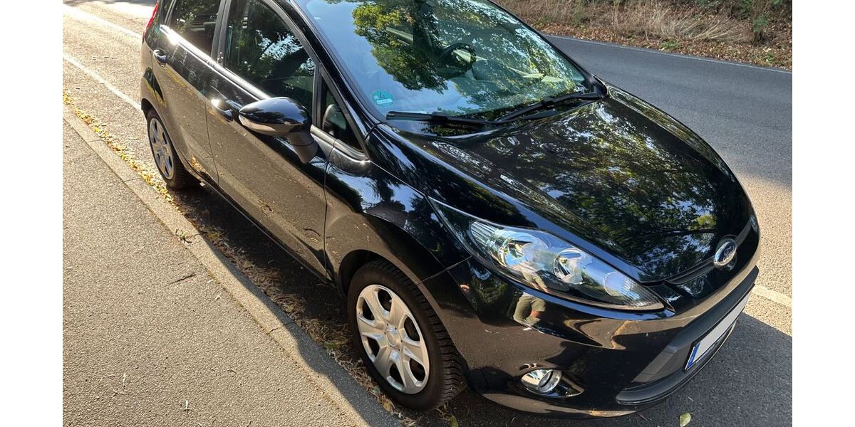 Ford Fiesta 136.900 km 4.300 &euro; Fellbach 70736