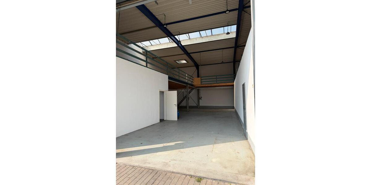 Gewerbeobjekt Deckenpfronn - 1.750&euro; | Angebot:25850191