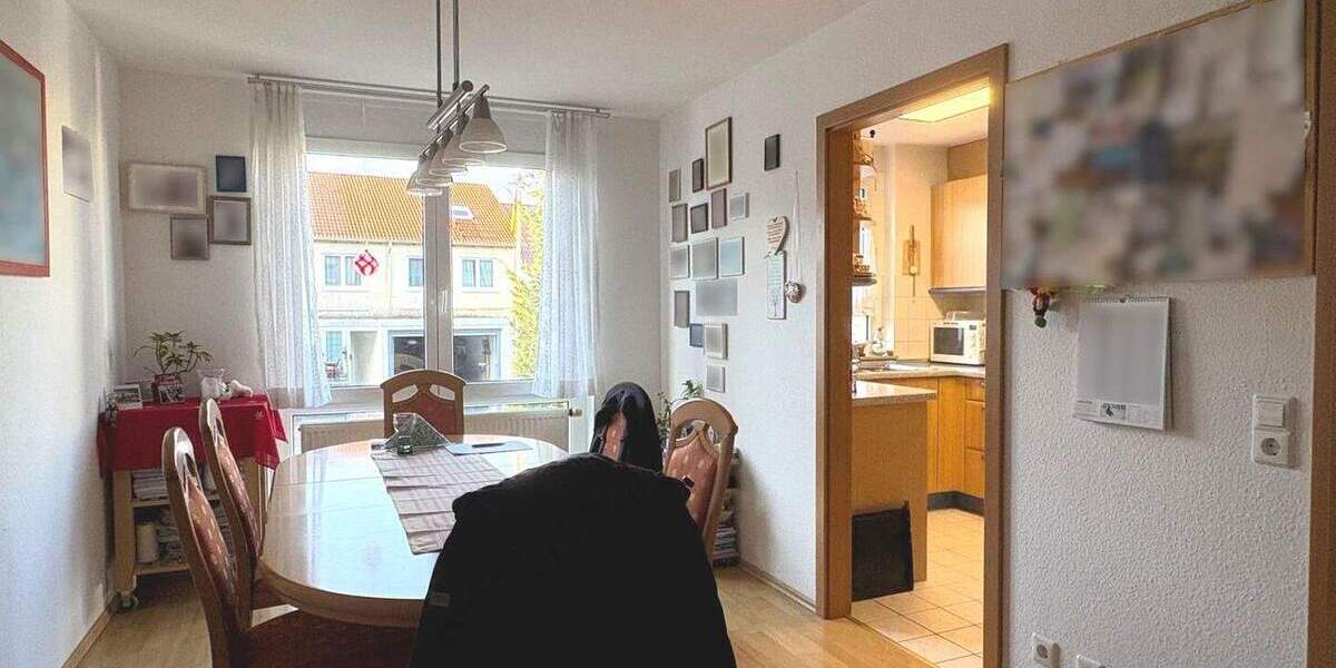 Reihenmittelhaus Stuttgart Vaihingen - 6 Zimmer, 150 m&sup2;, 729.000&euro; | Angebot:24836482