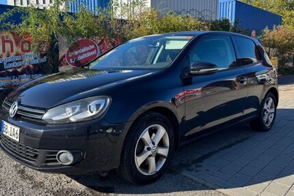 VW Golf 318.500 km 4.498 € Sindelfingen 71067