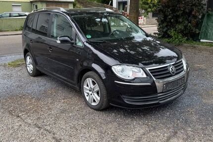 VW Touran 178.000 km 4.300 &euro; Mühlacker 75417