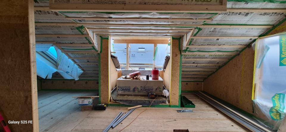 Dachgeschoßwohnung Reutlingen Altenburg - 2.5 Zimmer, 60 m&sup2;, 890&euro; | Angebot:24690438