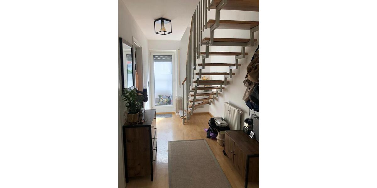Dachgeschoßwohnung Korntal-Münchingen Münchingen - 3 Zimmer, 73 m&sup2;, 1.100&euro; | Angebot:26383044