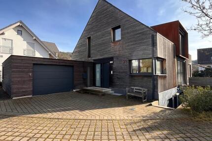 5,5 Zimmer Einfamilienhaus mit Garten und Garage 5.5 zimmer