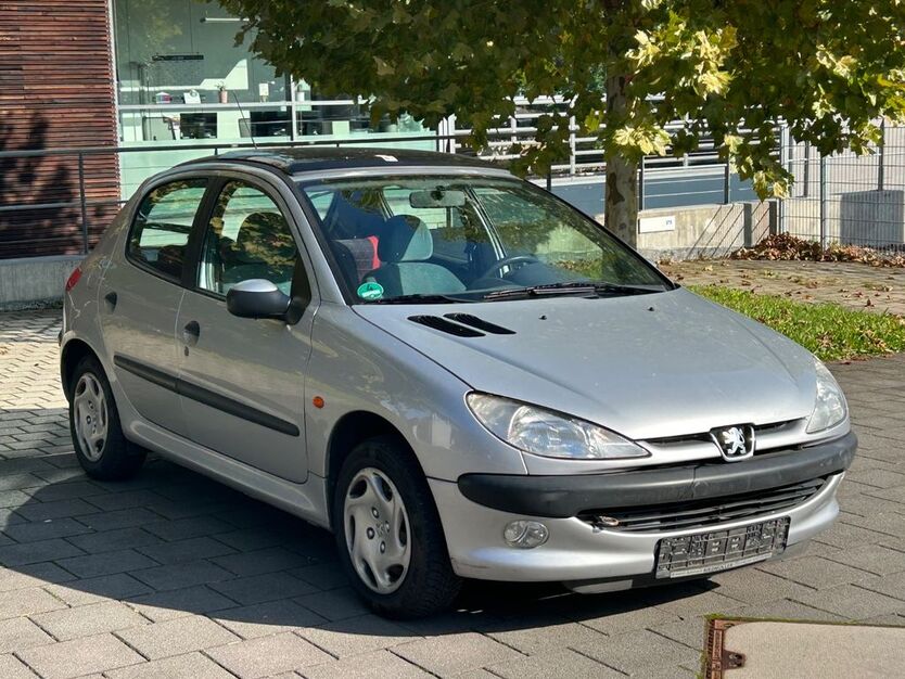 Peugeot 206 144.000 km 800 € Ludwigsburg 71636