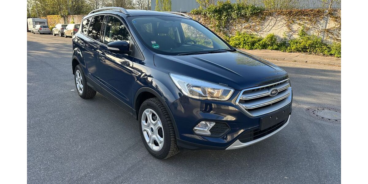 Ford Kuga 145.000 km 9.400 &euro; Möglingen/Ludwigsburg 71696