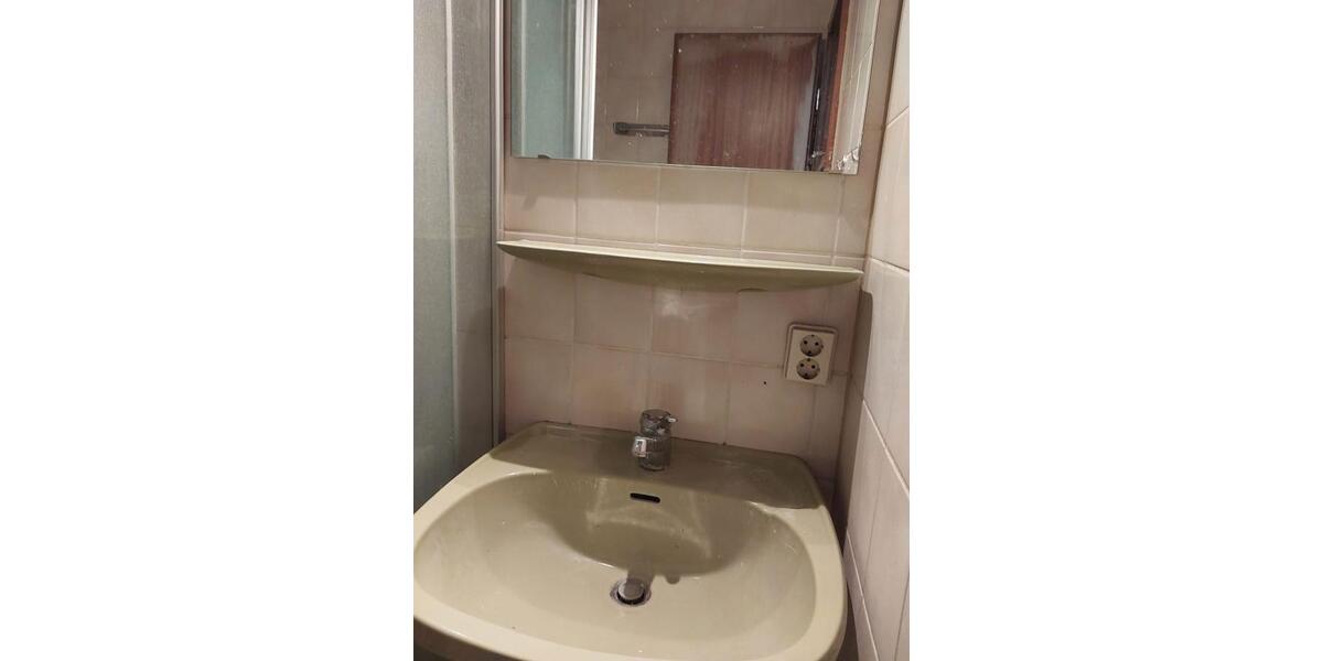 Eine besonders schöne Dachgeschosswohnung für eine Person - Appartement Stuttgart Feuerbach | Angebot:27649208
