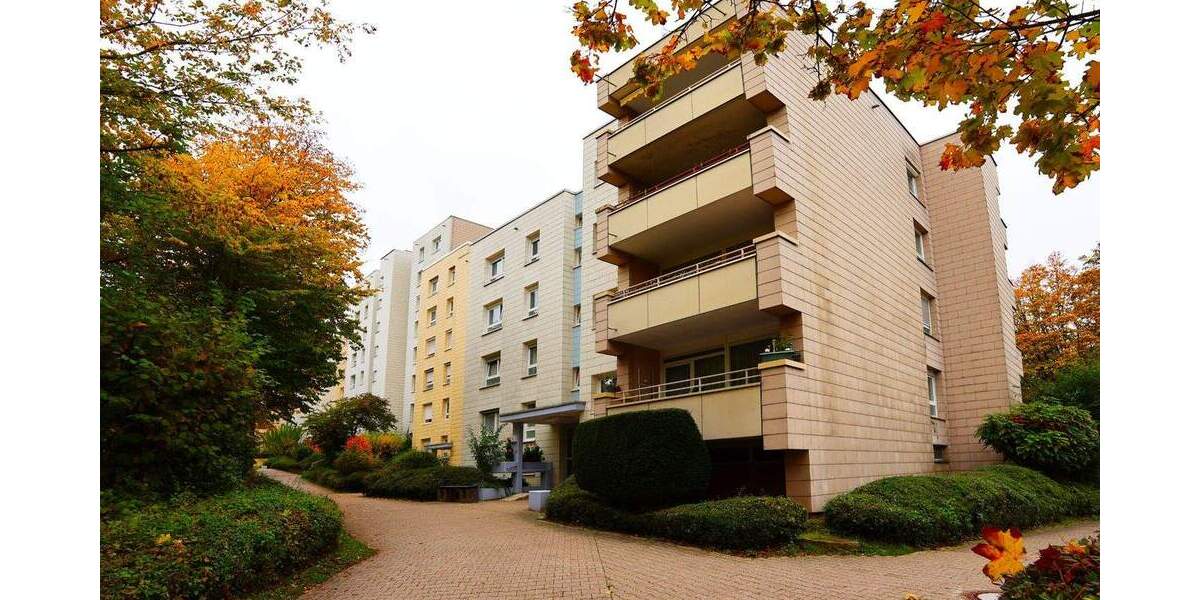 Hochwertig sanierte 3 Zimmer Wohnung mit Balkon und TG-Stellplatz in Pforzheim 3 zimmer