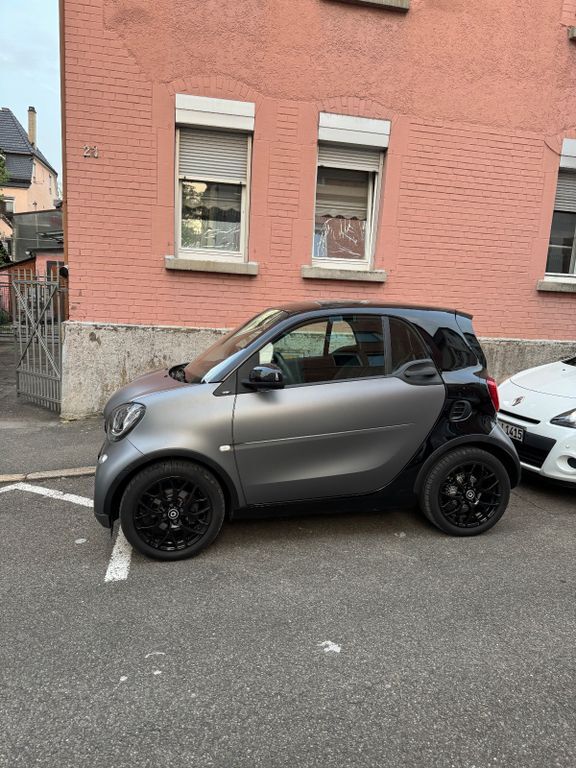 Smart ForTwo 50.000 km 16.000 € Stuttgart 70435