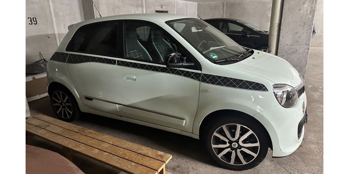 Renault Twingo 1.445 km 12.000 &euro; Stuttgart 70563