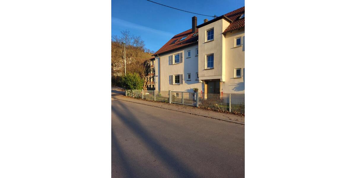 Etagenwohnung Metzingen - 3 Zimmer, 80 m&sup2;, 265.000&euro; | Angebot:24802020