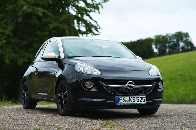 Opel Adam 69.500 km 10.900 € Neckartenzlingen 72654