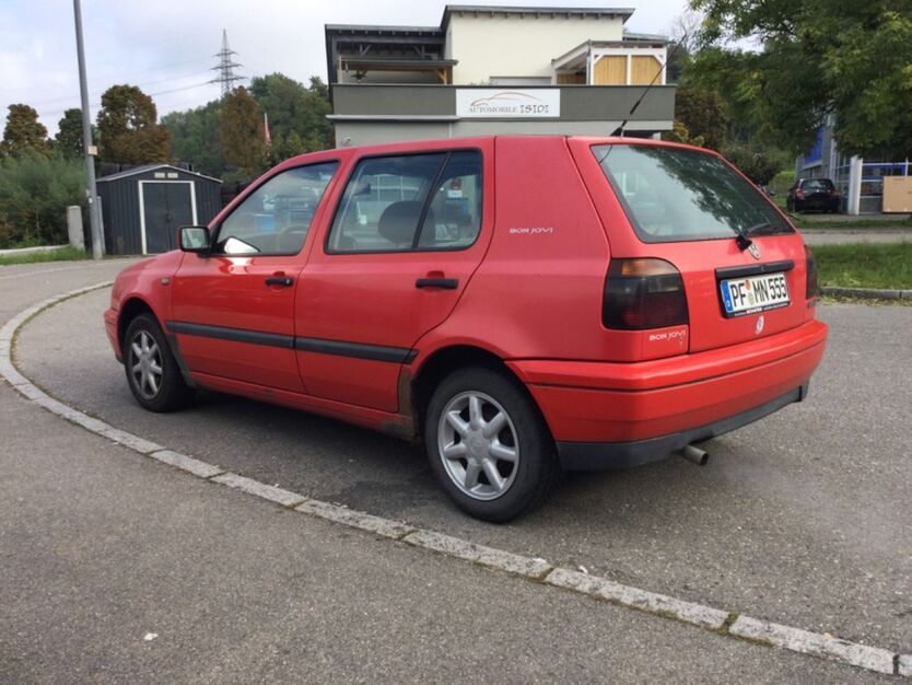 VW Golf 128.600 km 999 € Metzingen 72555