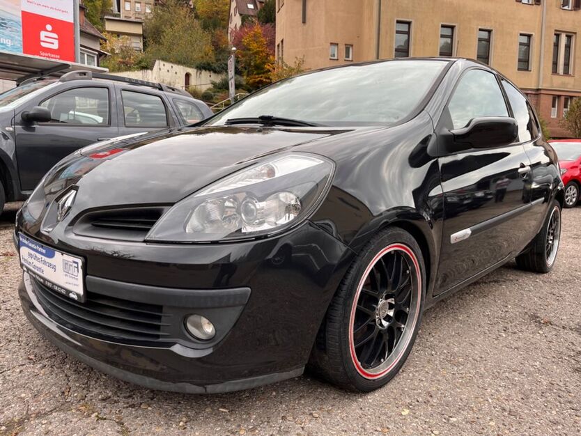 Renault Clio 119.856 km 3.995 € Altensteig 72213