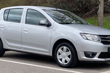 Dacia Sandero 96.000 km 5.500 &euro; Fellbach 70736