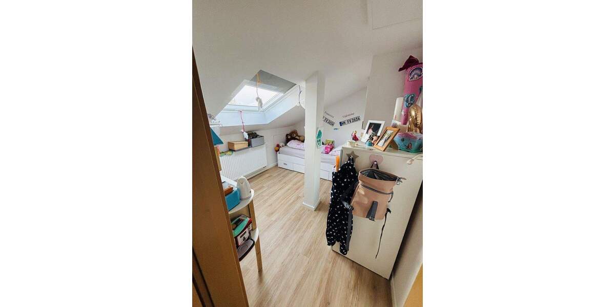 Reihenmittelhaus Fellbach Schmiden - 9 Zimmer, 184 m&sup2;, 749.000&euro; | Angebot:25654311