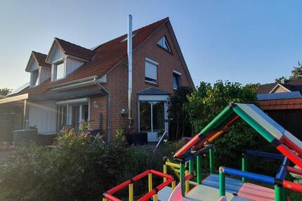 Moderne Doppelhaushälfte in ruhiger Sackgassenlage in Wahlstedt