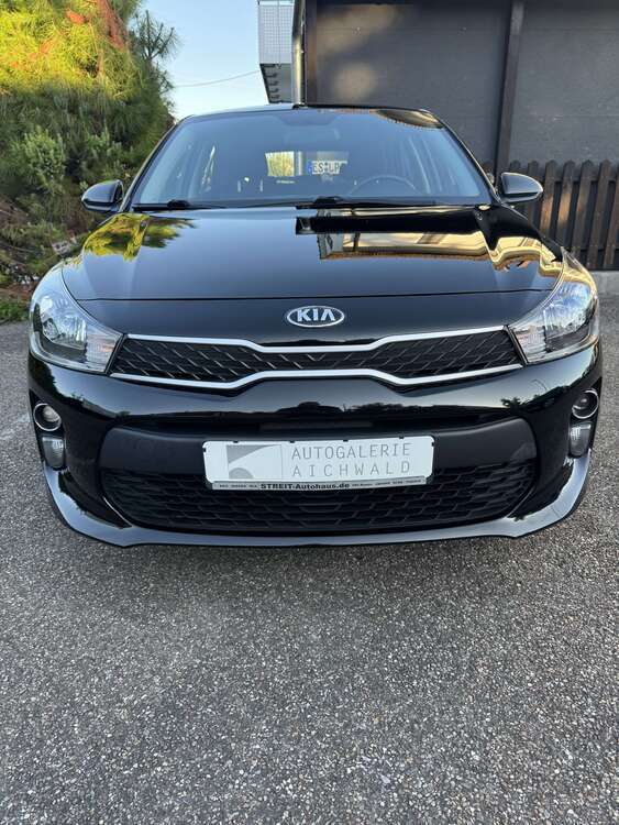 Kia Rio 82.000 km 8.999 € Köngen 73257