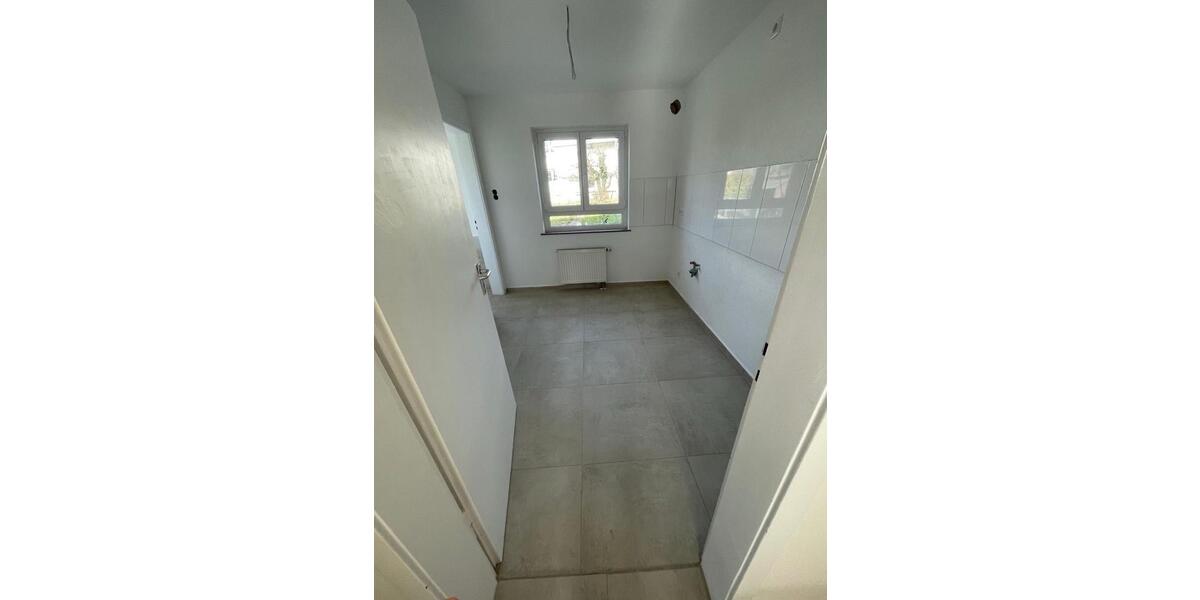 Erdgeschoßwohnung Esslingen am Neckar - 3 Zimmer, 75 m&sup2;, 1.500&euro; | Angebot:26384369