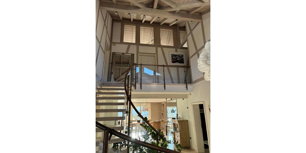 Villa Eberdingen - 9 Zimmer, 400 m&sup2;, 3.800&euro; | Angebot:24708328