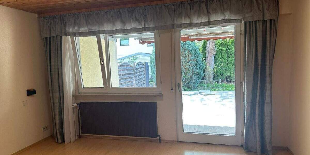 Mehrfamilienhaus, Wohnhaus Althengstett - 5 Zimmer, 199 m&sup2;, 2.500&euro; | Angebot:25821147