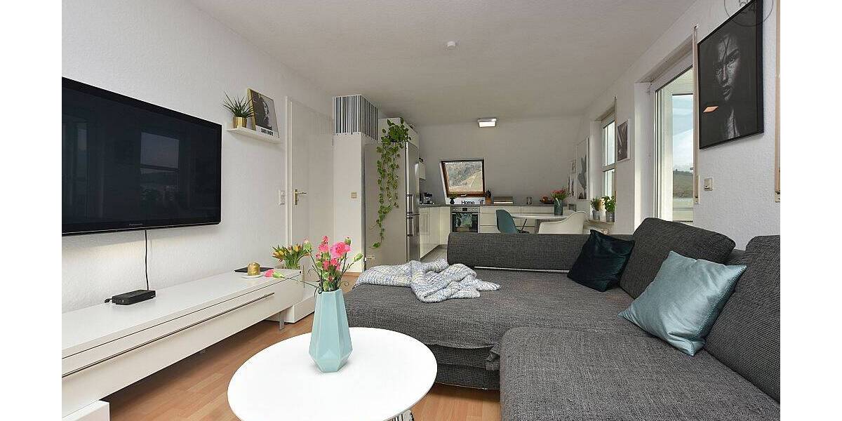 Etagenwohnung Stuttgart Untertürkheim - 2 Zimmer, 70 m&sup2;, 1.390&euro; | Angebot:26627287