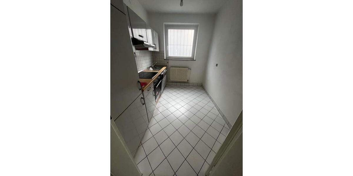 Etagenwohnung Stuttgart Mitte - 3 Zimmer, 80 m&sup2;, 1.350&euro; | Angebot:24858246