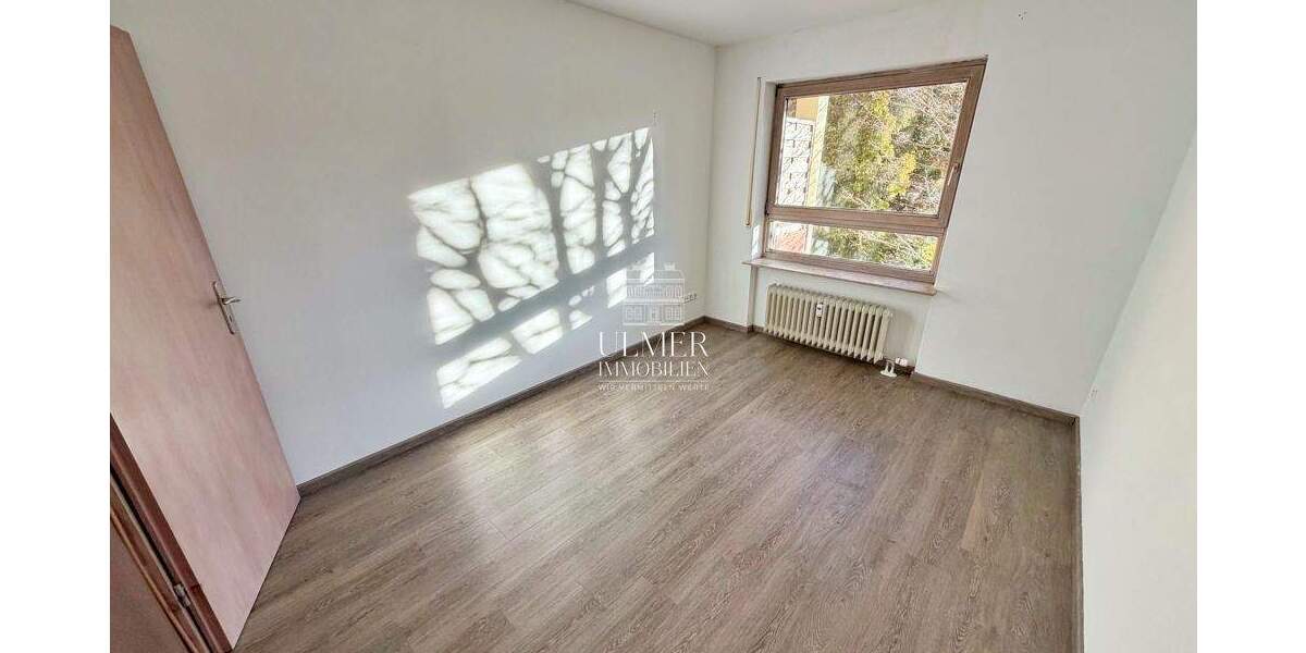 Etagenwohnung Böblingen Dagersheim - 4 Zimmer, 94 m&sup2;, 399.000&euro; | Angebot:24830681