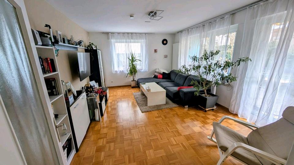 Erdgeschoßwohnung Esslingen am Neckar Pliensauvorstadt - 4 Zimmer, 86 m&sup2;, 1.300&euro; | Angebot:24549215