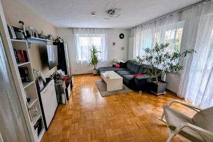Wohnung Esslingen am Neckar Pliensauvorstadt - 4 Zimmer, 86 m&sup2;, 1.300&euro; | Angebot:24549215
