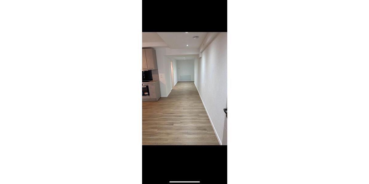 Erdgeschoßwohnung Wendlingen am Neckar - 3.5 Zimmer, 132 m&sup2;, 1.400&euro; | Angebot:22106168