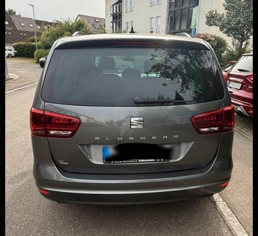 Seat Alhambra 109.000 km 19.800 € Reutlingen 72768
