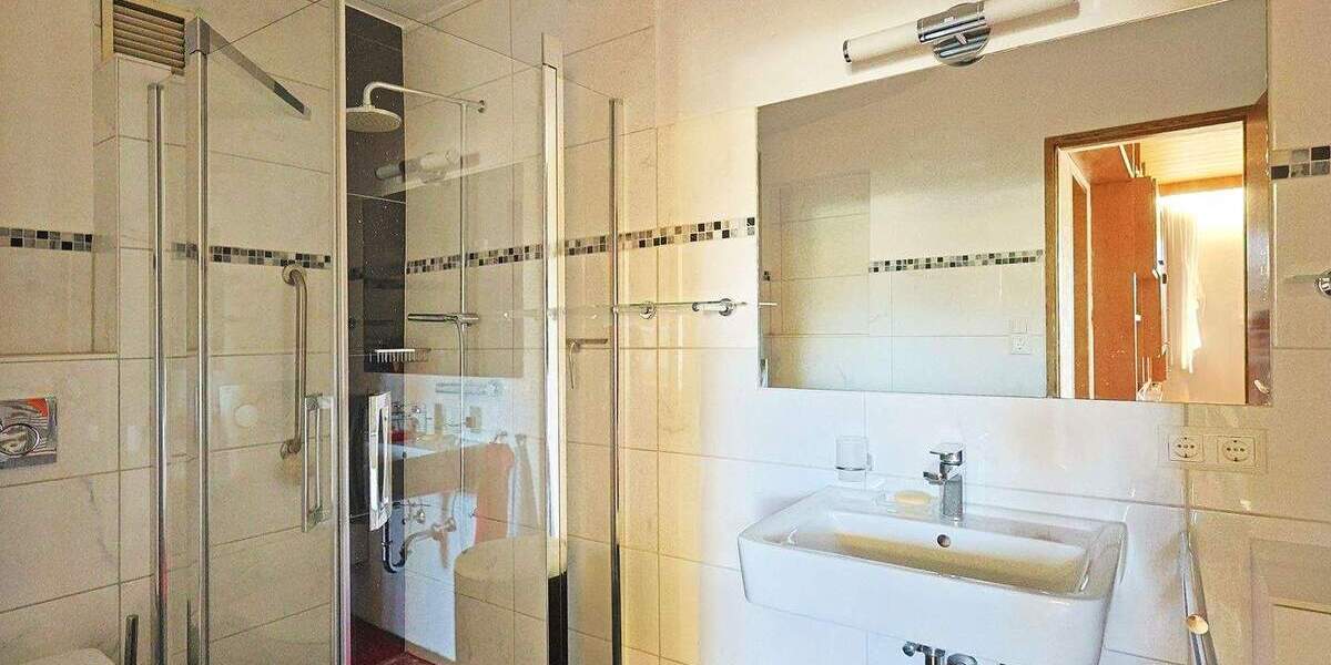 Reihenendhaus Sindelfingen Mitte - 7 Zimmer, 155 m&sup2;, 549.000&euro; | Angebot:25702479