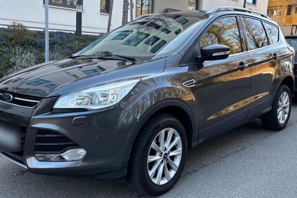 Ford Kuga 87.000 km 13.500 &euro; Reutlingen 72760