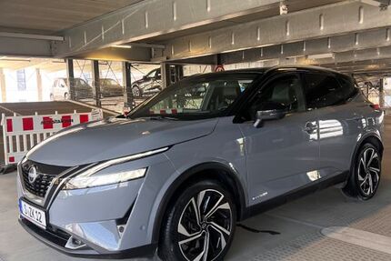 Nissan Qashqai 42.098 km 27.900 € Stuttgart 70376