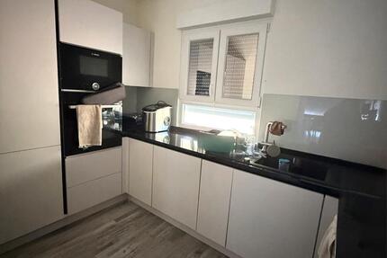 Haus Sachsenheim - 6 Zimmer, 230 m&sup2;, 900.000&euro; | Angebot:27133490